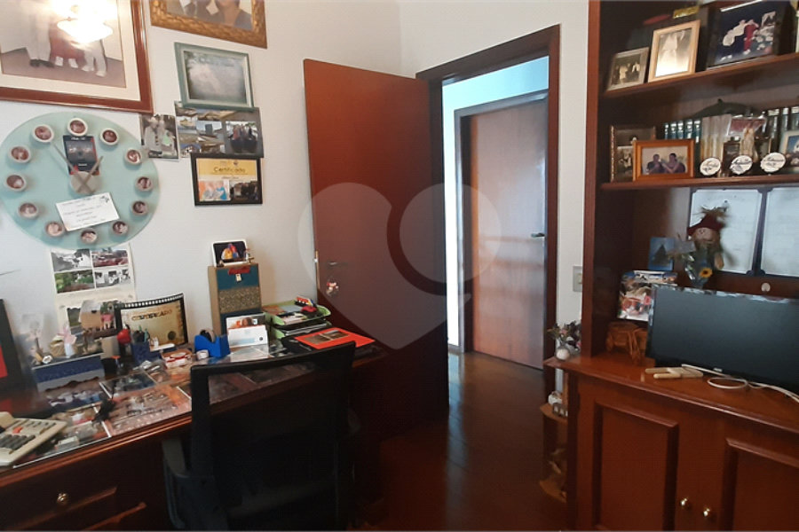 Sobrado à venda com 5 suítes em Tremembé, São Paulo, SP