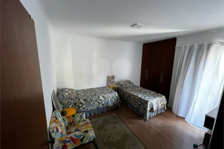 Casa à venda com 3 suítes em Vila Oliveira, Mogi das Cruzes, SP