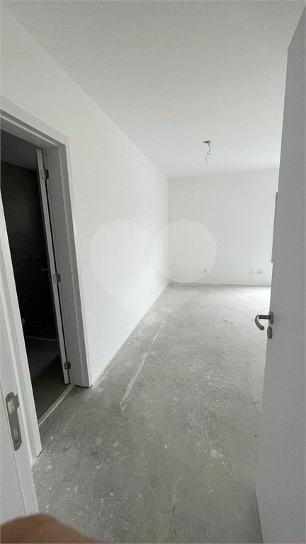 Apartamento à venda com 3 suítes em Vila Sofia, São Paulo, SP