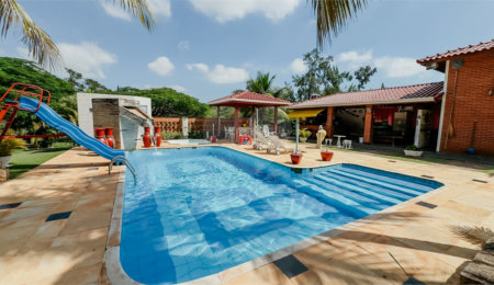 Casa à venda com 4 suítes no condomínio Monte Belo, Salto - SP