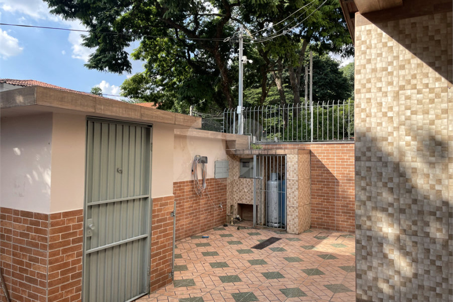 Casa Térrea à venda com 5 quartos, sendo 3 suítes, em Butantã, São Paulo, SP
