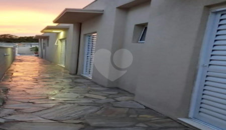 Casa à venda com 3 quartos no condomínio Villa D' Oro, Vinhedo - SP
