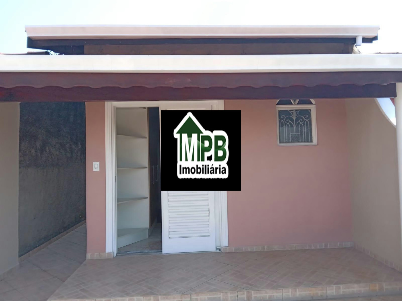 Sobrado à venda com 2 quartos, sendo 1 suíte, em Jardim Altos Do Itavuvu, Sorocaba, SP