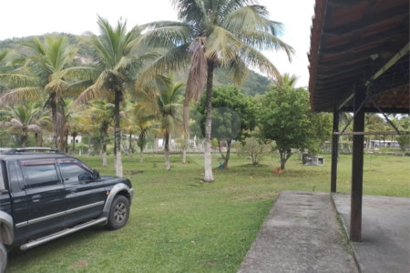 Sítio à venda com 4 quartos, sendo 3 suítes, em Caxito, Maricá, RJ
