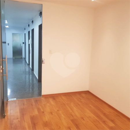Sala à venda em Alto da Boa Vista, São Paulo, SP