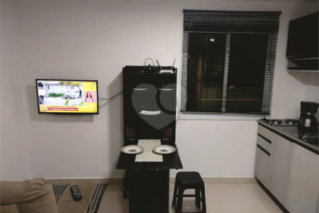 Apartamento à venda com 1 quarto em Chora Menino, São Paulo, SP