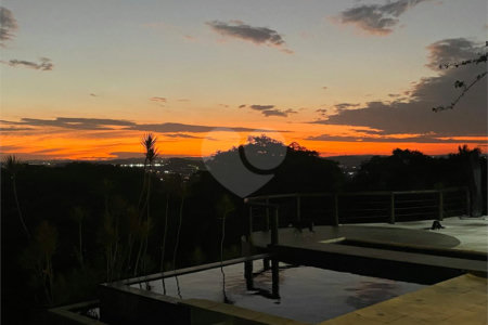 Casa à venda com 6 suítes no condomínio Jardim Primavera, Louveira - SP