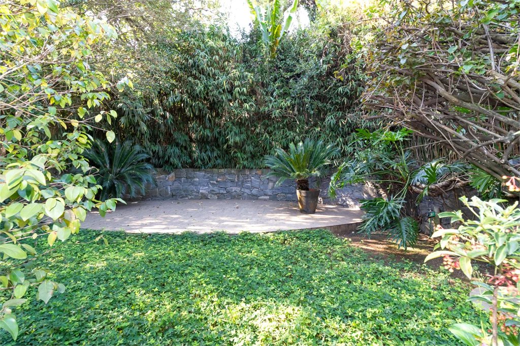 Casa à venda ou para alugar com 3 quartos, sendo 1 suíte, em Butantã, São Paulo, SP