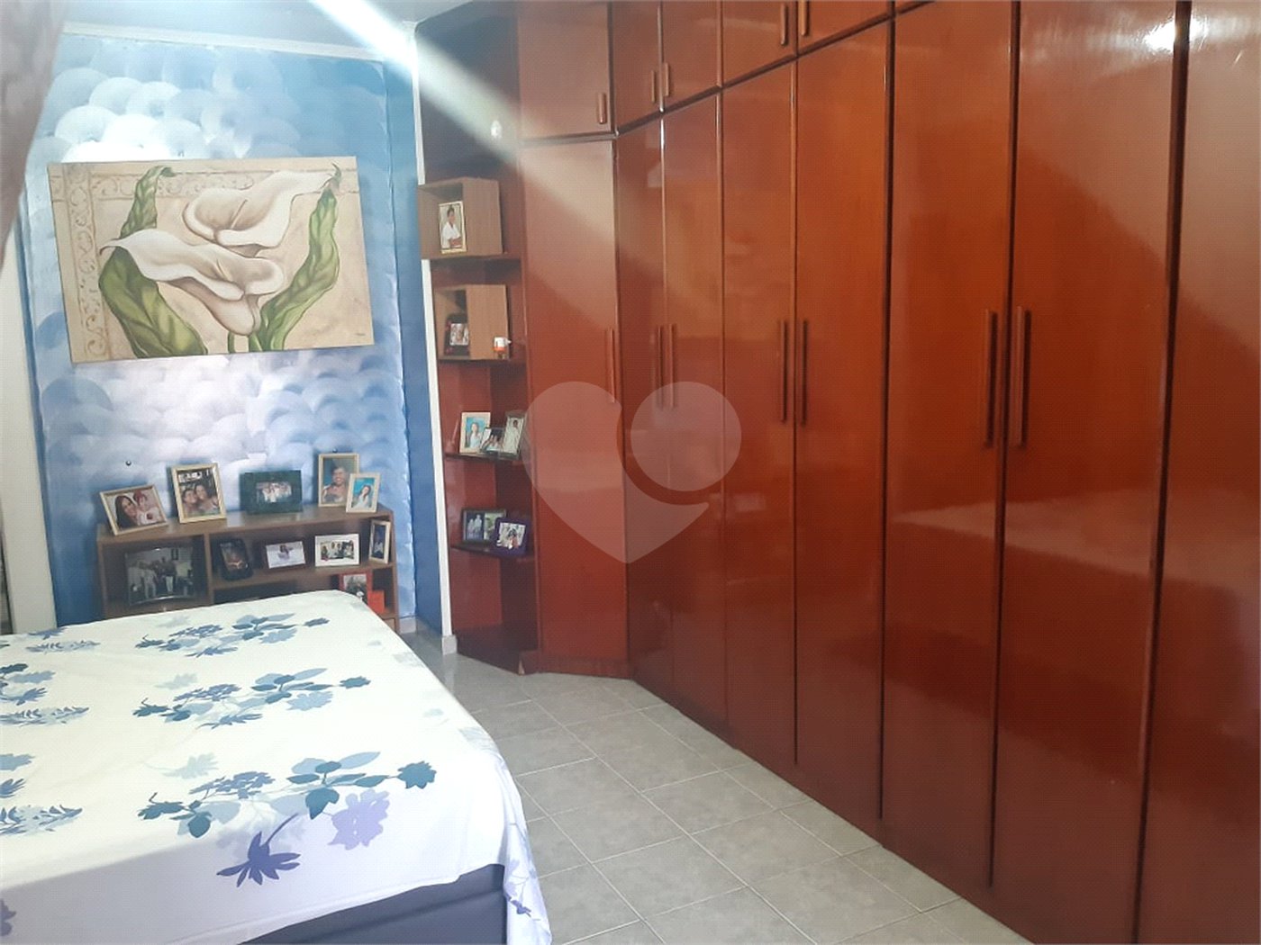 Sobrado à venda com 5 quartos, sendo 3 suítes, em Horto, São Paulo, SP