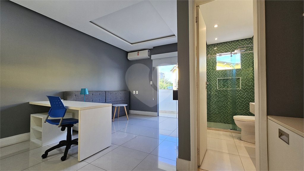 Casa à venda com 3 suítes no condomínio Golden Village., Rio de Janeiro - RJ