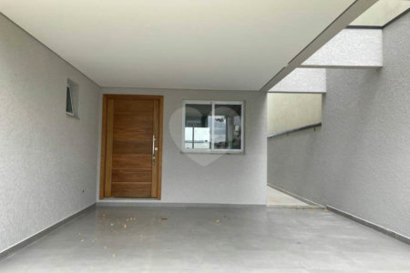 Sobrado à venda com 3 quartos, sendo 1 suíte,  em Parque das Figueiras, Mogi das Cruzes, SP