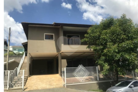 Casa à venda com 4 suítes em Nova Gardênia, Atibaia, SP