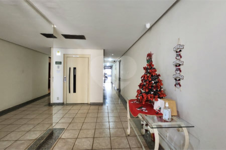 Apartamento à venda com 2 quartos no Centro, Araraquara, SP