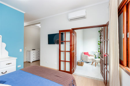 Casa à venda com 5 quartos, sendo 1 suíte, em Jardim Caravelas, São Paulo, SP