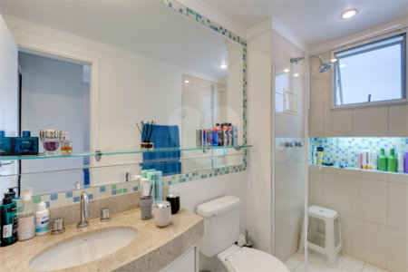 Apartamento à venda com 3 suítes em Santo Amaro, São Paulo, SP
