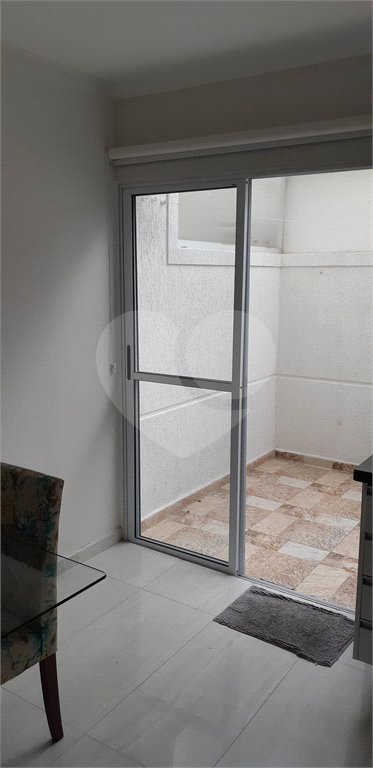 Casa à venda ou para alugar com 3 quartos, sendo 2 suítes,  no condomínio Residencial Erika, São Paulo - SP