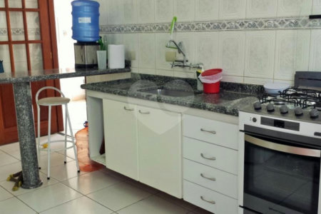 Sobrado à venda com 4 quartos em Brooklin Velho, São Paulo, SP