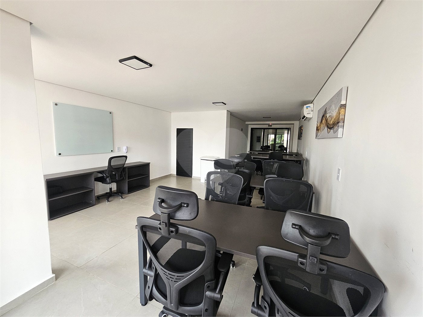 Apartamento à venda com 3 quartos, sendo 1 suíte, em Vila Lucy, Sorocaba, SP