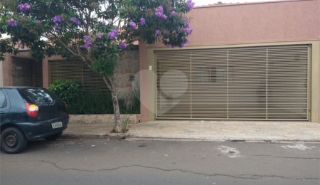Casa à venda com 3 quartos, sendo 1 suíte,  em Chácara São João, São Carlos, SP