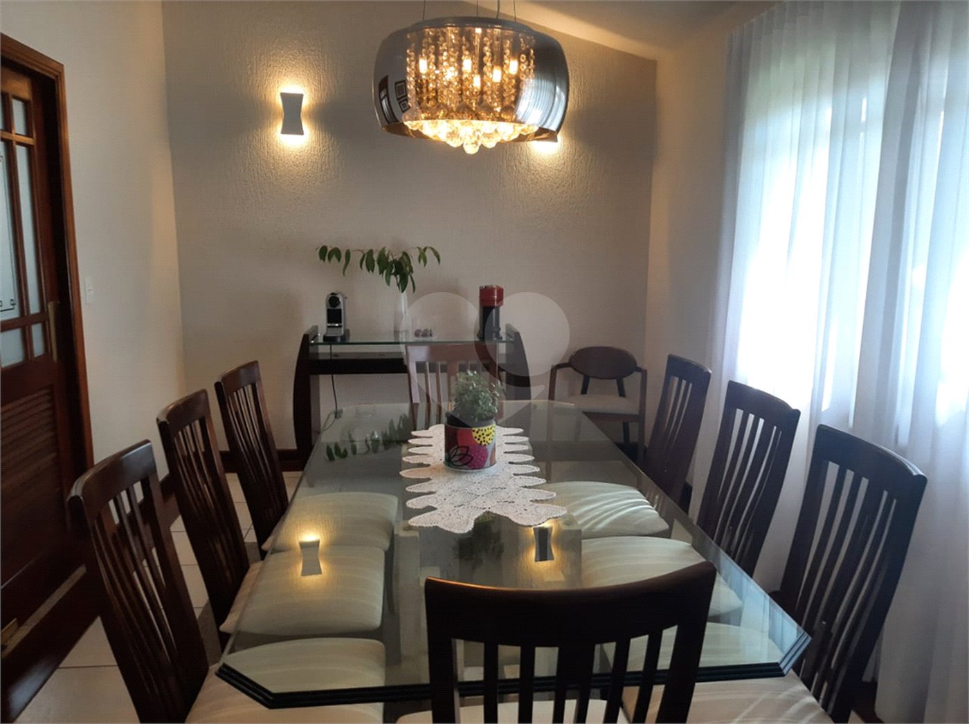 Casa à venda com 4 quartos, sendo 2 suítes,  no condomínio Estância Marambaia, Vinhedo - SP