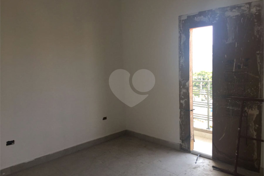 Sobrado à venda com 3 quartos, sendo 1 suíte, em Tremembé, São Paulo, SP