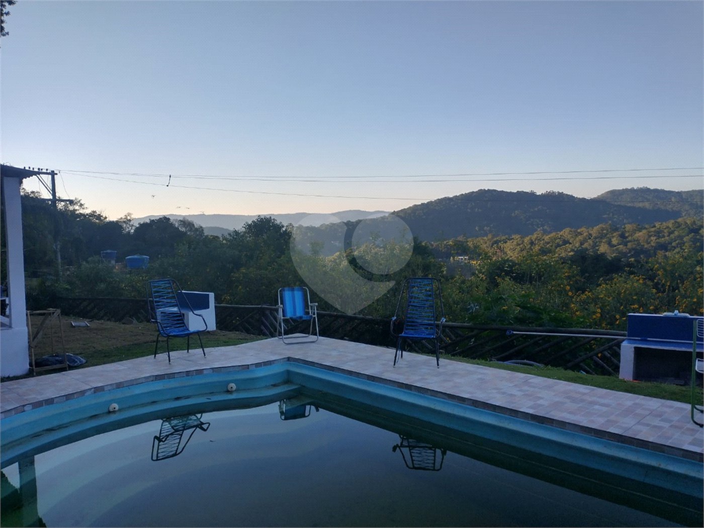 Casa à venda ou para alugar com 3 suítes em Juqueri Mirim, Mairiporã, SP