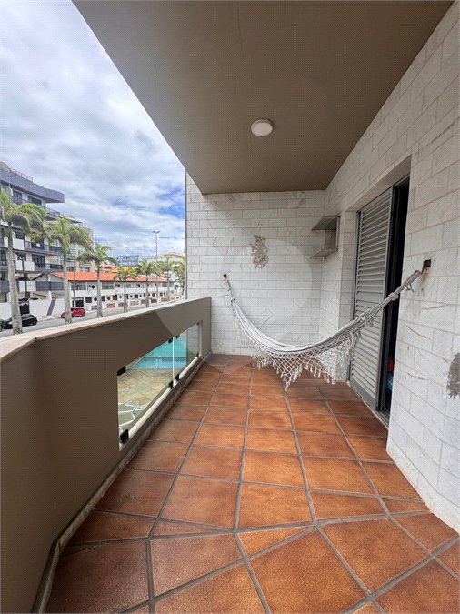 Apartamento à venda com 3 quartos, sendo 1 suíte,  em Vila Nova, Cabo Frio, RJ