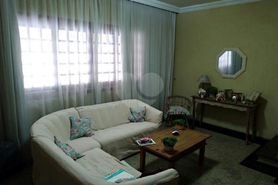 Sobrado à venda com 2 quartos, sendo 1 suíte, em Santa Teresinha, São Paulo, SP