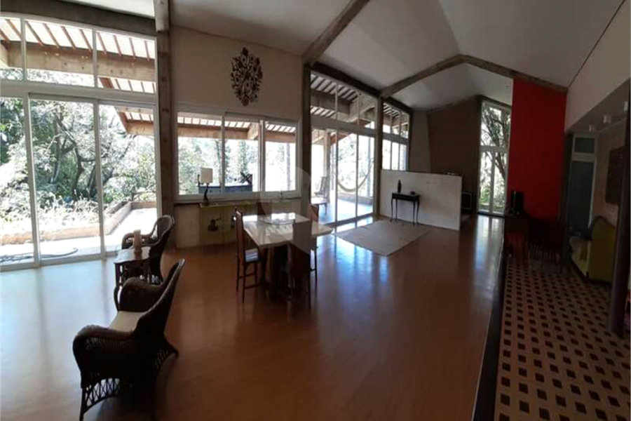 Casa à venda com 3 suítes em Serra da Cantareira, Mairiporã, SP