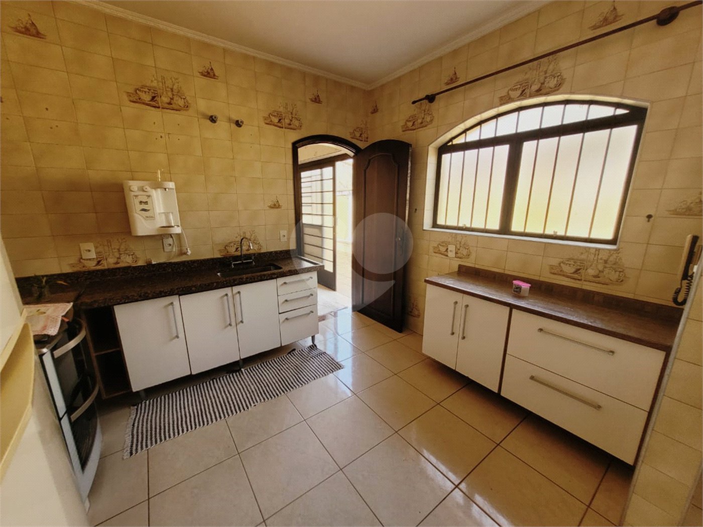 Casa Térrea à venda com 3 quartos, sendo 1 suíte, no Centro, Indaiatuba, SP