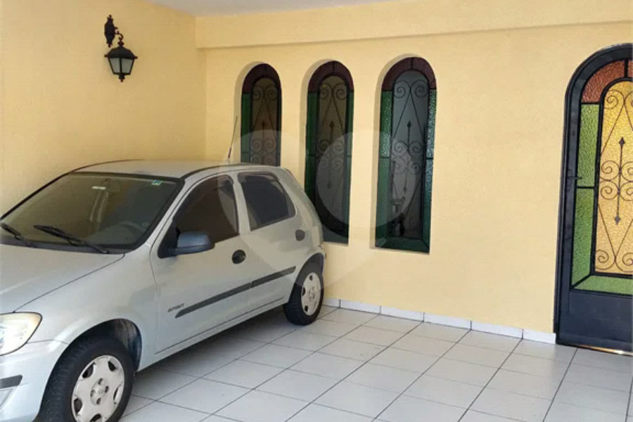 Sobrado à venda com 3 quartos, sendo 1 suíte, em Conjunto Residencial Vista Verde, São Paulo, SP