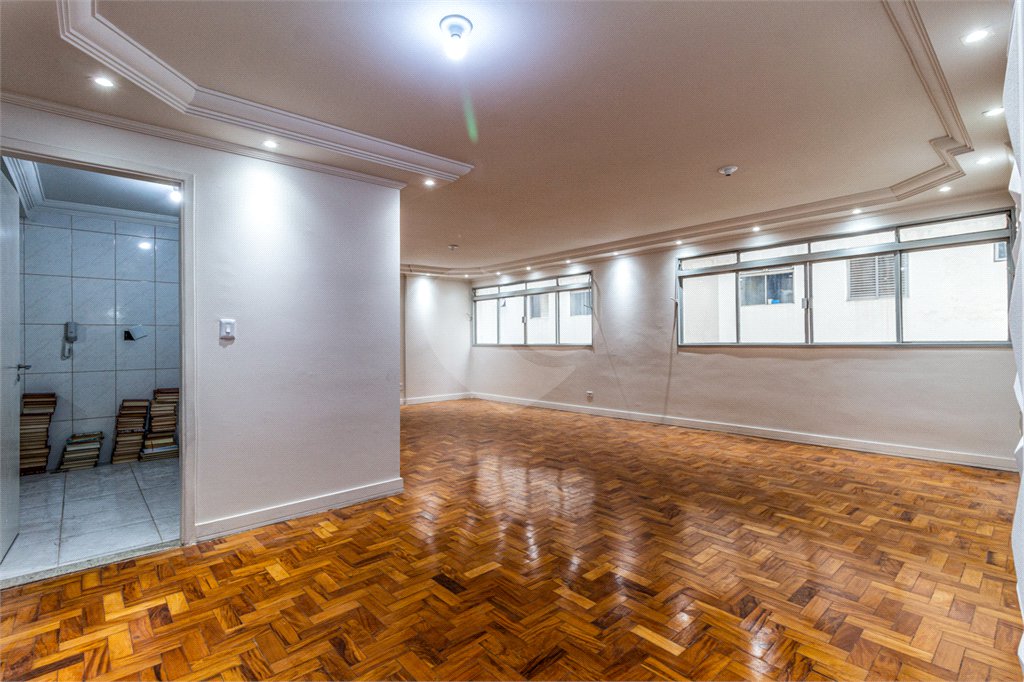 Apartamento à venda ou para alugar com 3 quartos, sendo 1 suíte,  em Itaim Bibi, São Paulo, SP