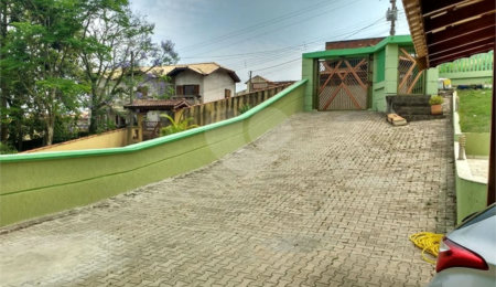 Casa à venda com 3 suítes no Centro, Bom Jesus dos Perdões, SP