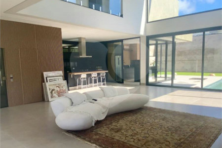 Casa à venda com 3 suítes no condomínio Reserva do Itamaracá, Valinhos - SP