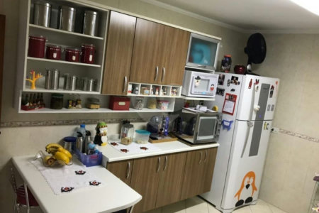 Casa à venda com 3 quartos, sendo 1 suíte, no condomínio Residencial Gabriela, São Paulo - SP