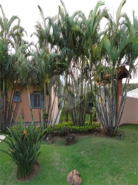 Casa à venda com 4 quartos, sendo 2 suítes,  no condomínio Acmti - Colinas do Mosteiro, Terras de Itaici e Recanto dos Pássaros, Indaiatuba - SP