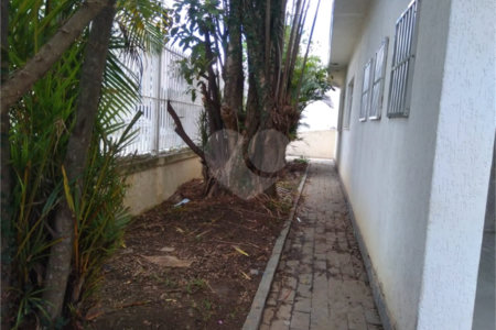 Casa Térrea à venda com 4 quartos, sendo 1 suíte, em Vila Rosália, Guarulhos, SP