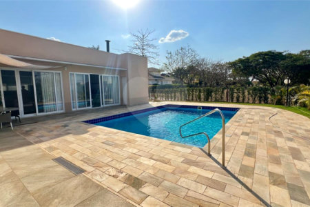 Casa à venda com 3 suítes no condomínio Haras Paineiras, Salto - SP