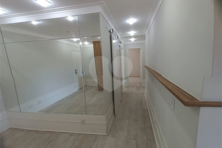 Apartamento à venda com 3 quartos, sendo 1 suíte, em Vila Helena, Atibaia, SP