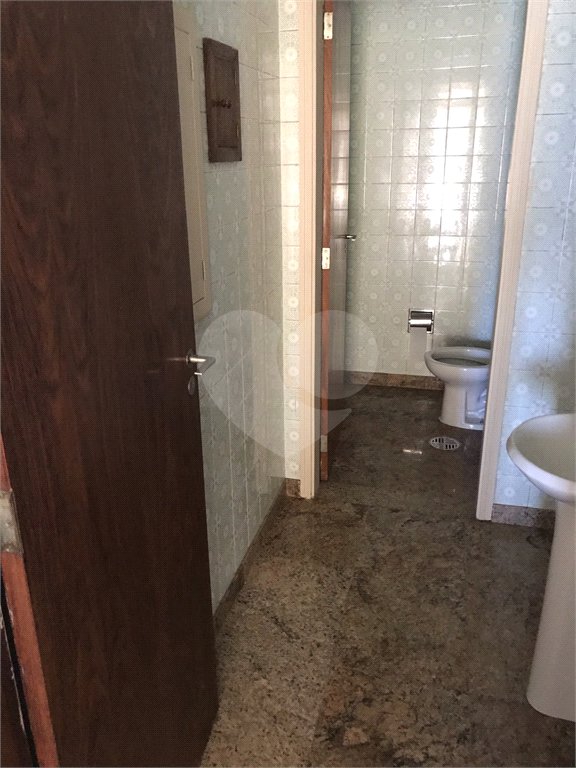 Sobrado à venda com 5 quartos, sendo 1 suíte, em Jardim São Bento, São Paulo, SP