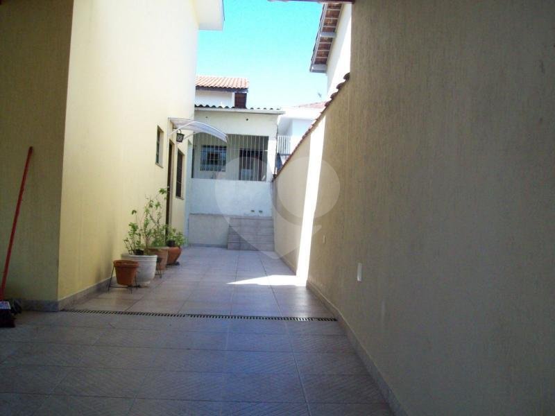 Sobrado à venda com 5 quartos, sendo 1 suíte, em Tremembé, São Paulo, SP