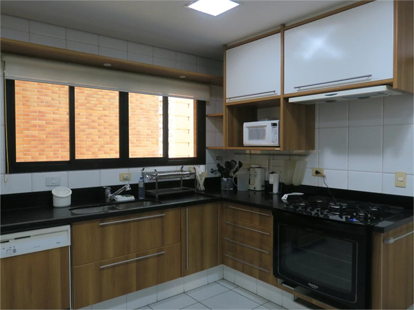 Apartamento à venda ou para alugar com 3 suítes em Vila Suzana, São Paulo, SP