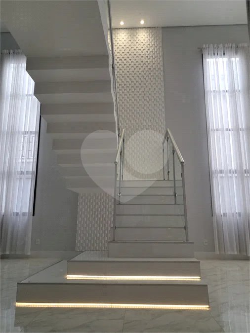 Casa à venda com 3 quartos, sendo 2 suítes,  no condomínio Brisas Jundiaí, Jundiaí - SP