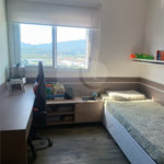 Apartamento à venda com 3 quartos, sendo 1 suíte,  em Vila Vitória, Mogi das Cruzes, SP