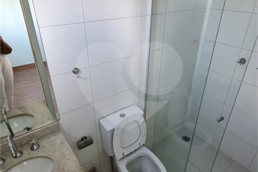 Apartamento à venda com 3 suítes em Santa Teresinha, São Paulo, SP