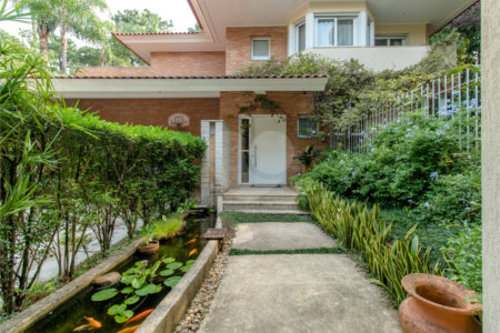 Sobrado à venda com 4 suítes em Jardim Cordeiro, São Paulo, SP