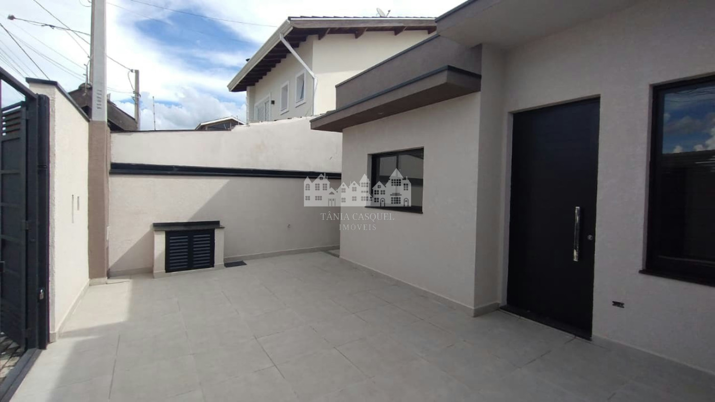 Casa à venda com 3 quartos, sendo 1 suíte, em Nova Atibaia, Atibaia, SP