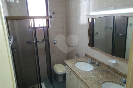Casa de Vila à venda com 4 quartos, sendo 1 suíte, em Santana, São Paulo, SP