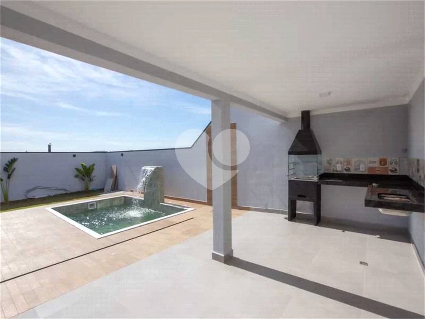 Casa à venda com 3 quartos, sendo 1 suíte, no condomínio Jardim Piemonte, Indaiatuba - SP