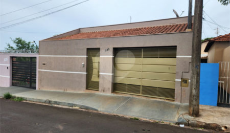 Casa à venda com 5 quartos, sendo 4 suítes,  em Jardim do Carmo, Araraquara, SP